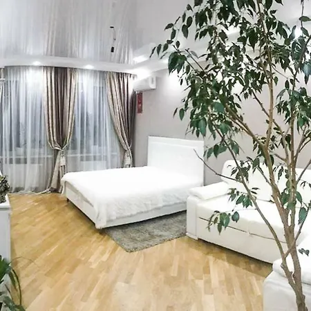 Rent-Kiev Apartment On Luxklavdievskaya Exterior photo