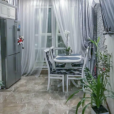 Rent-Kiev Apartment On Luxklavdievskaya Exterior photo